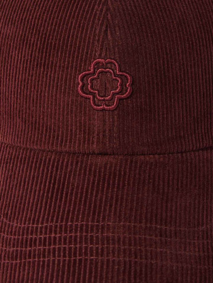 Cappello in velluto a coste