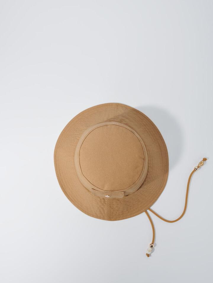 Bucket hat con laccetto e perline
