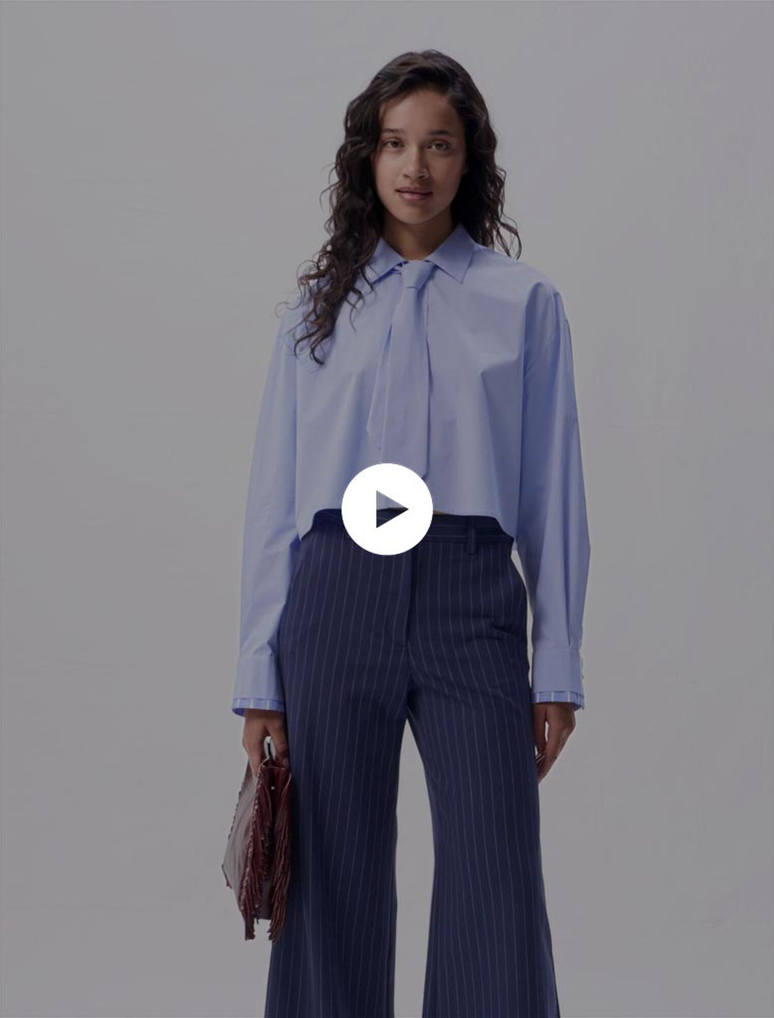 Camicia con cravatta rimovibile 