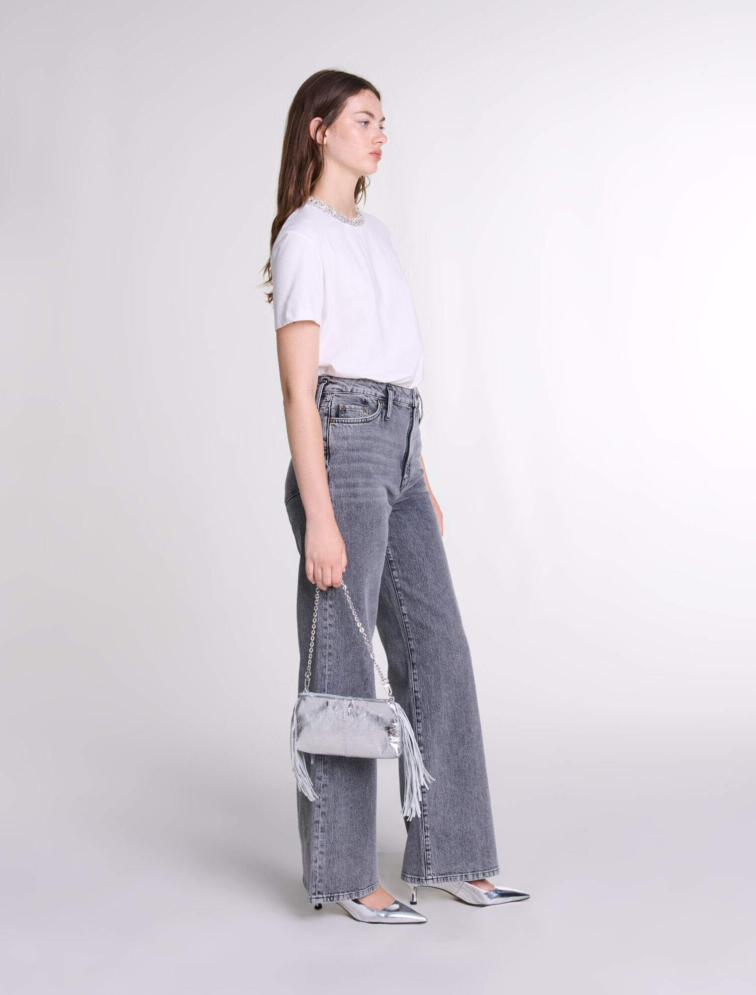T-shirt con scollo gioiello