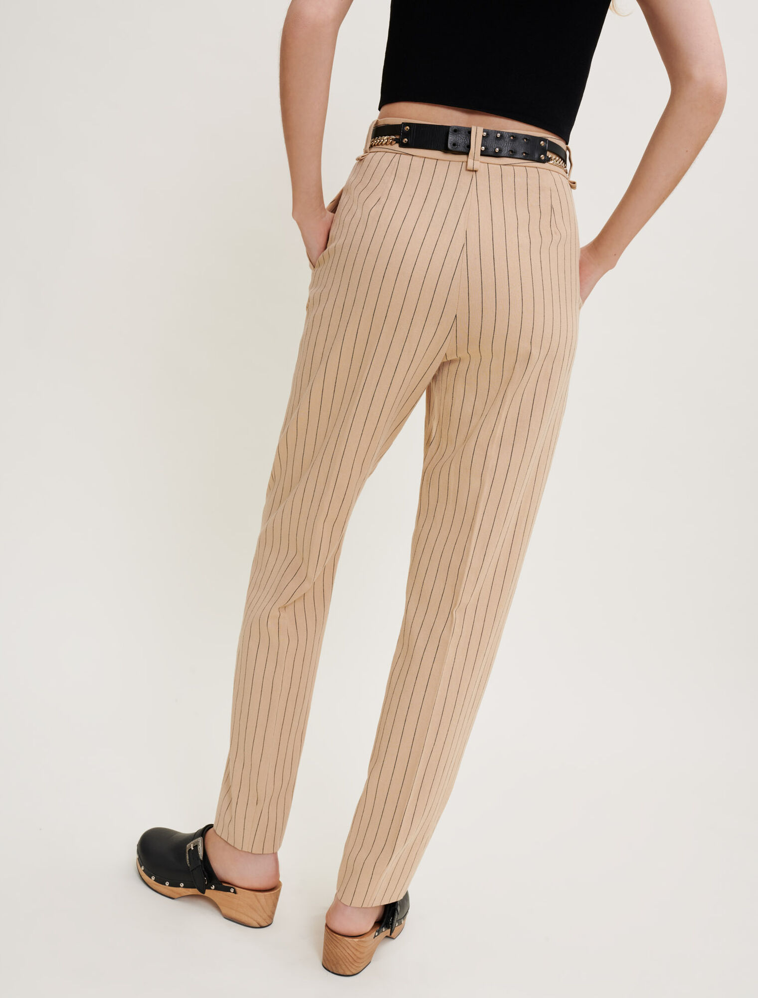 Pantaloni aderenti a righe