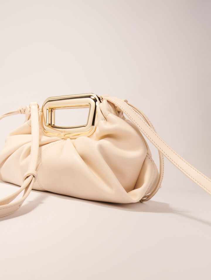 Clutch in pelle manico in metallo
