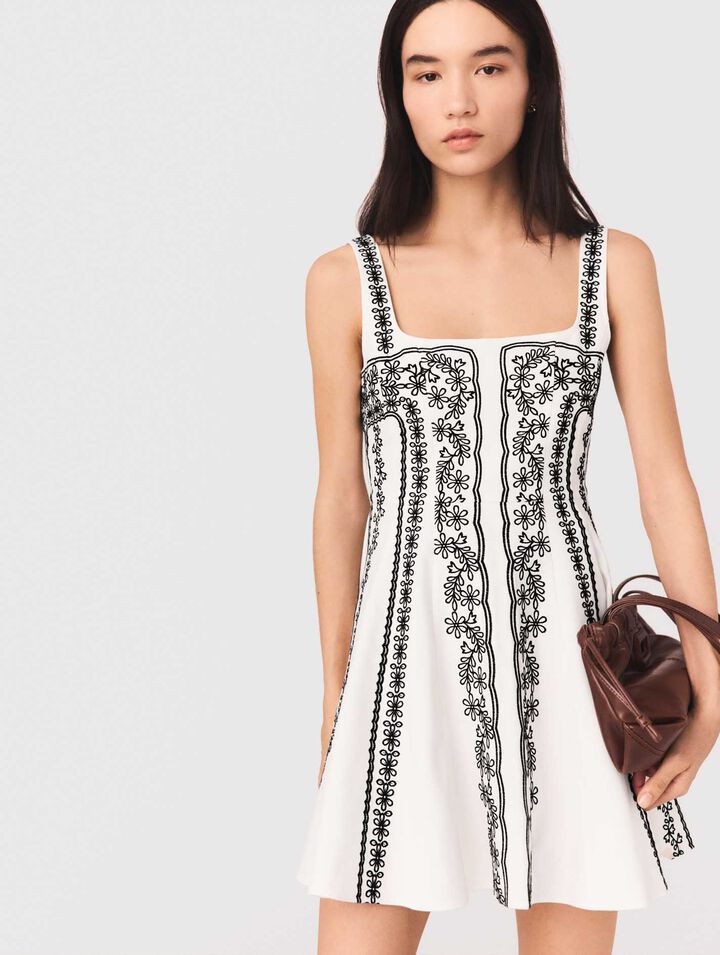 Abito corto ricamato con spalline