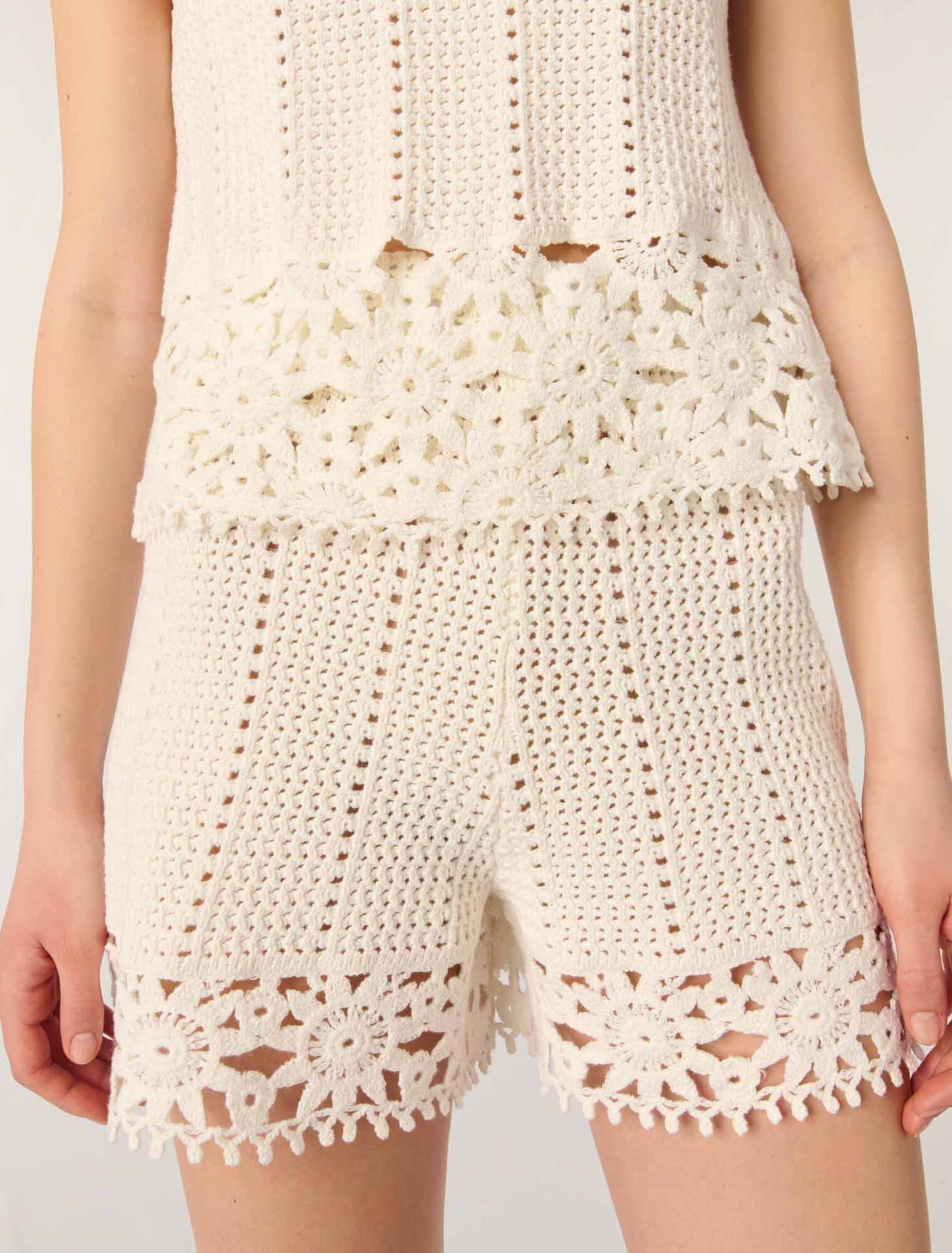 Shorts in crochet