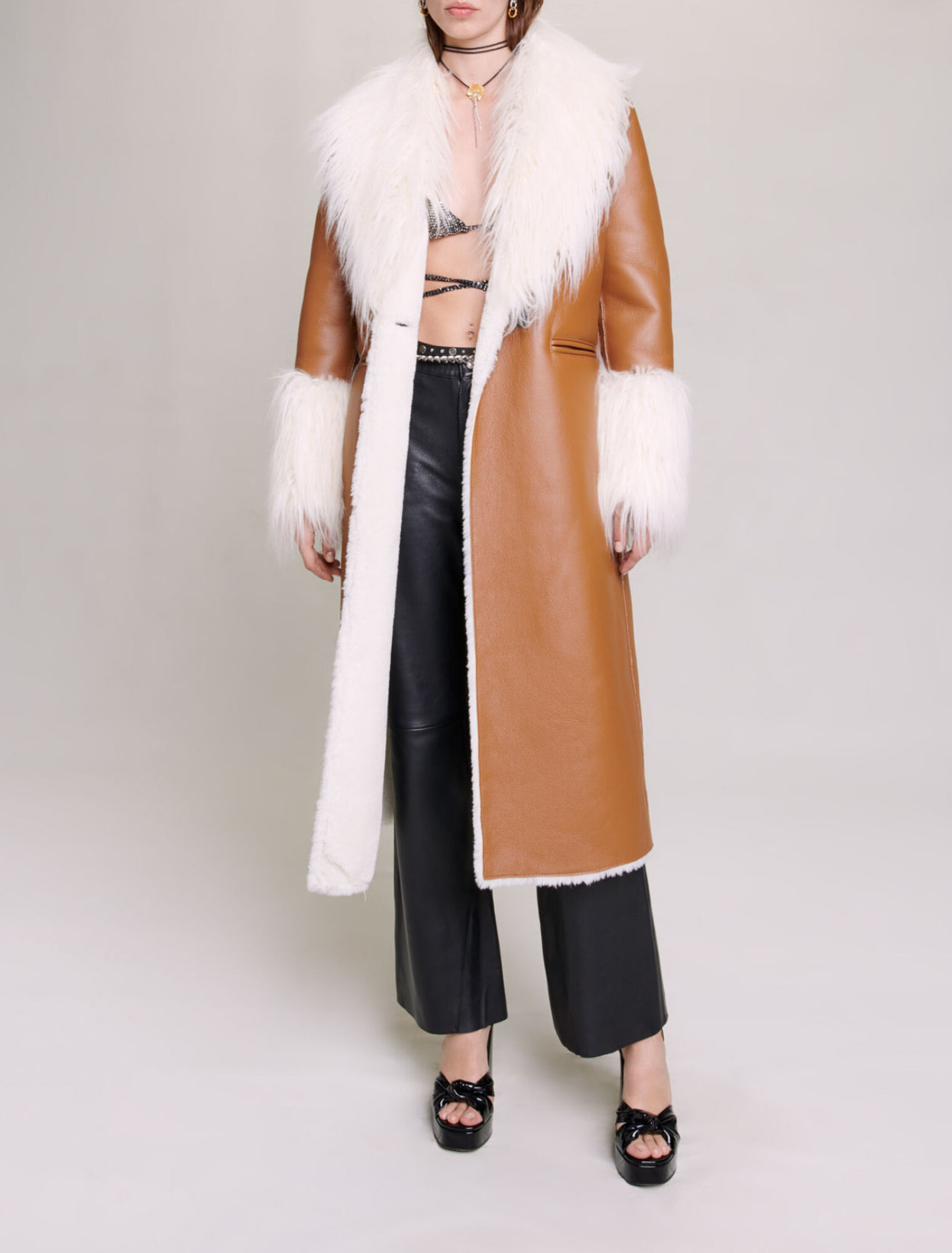 Cappotto lungo in ecopelliccia
