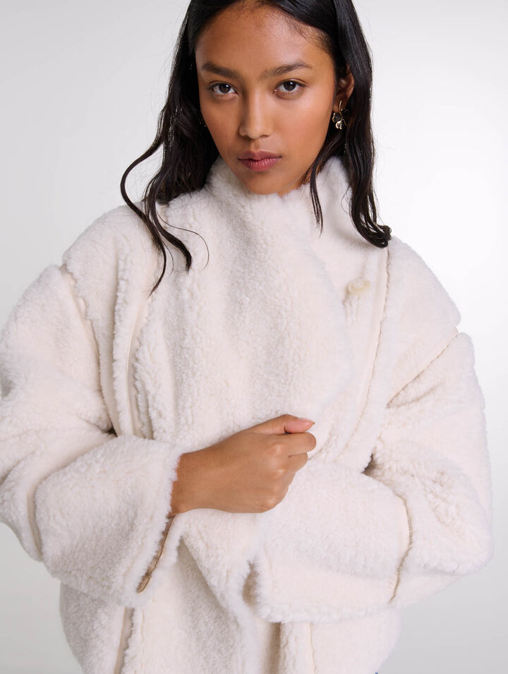 Cappotto corto in ecopelliccia