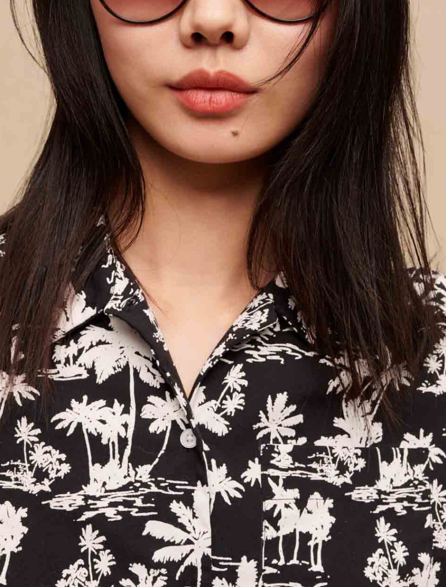 Camicia corta con stampa di palme