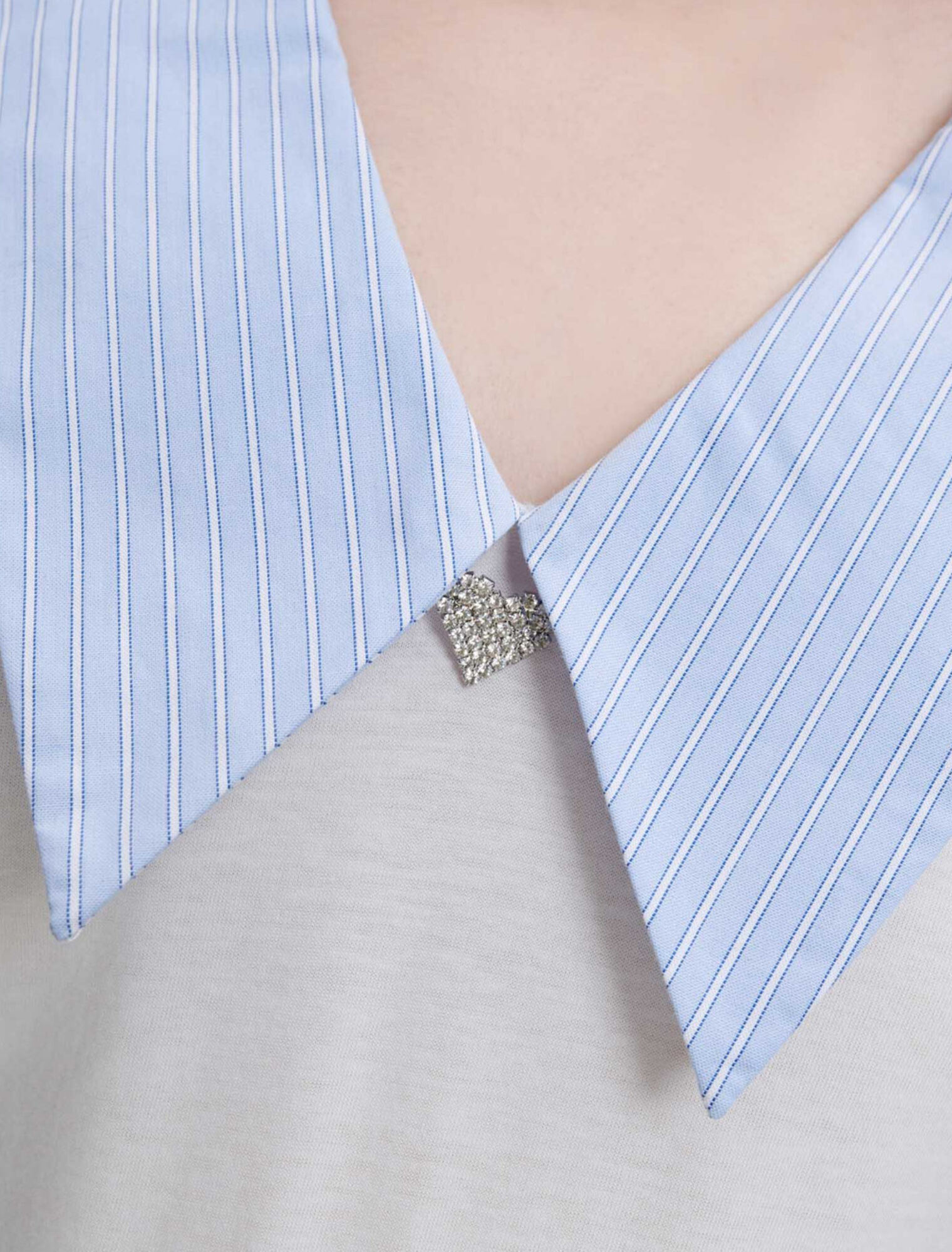 T-shirt in materiale misto con colletto