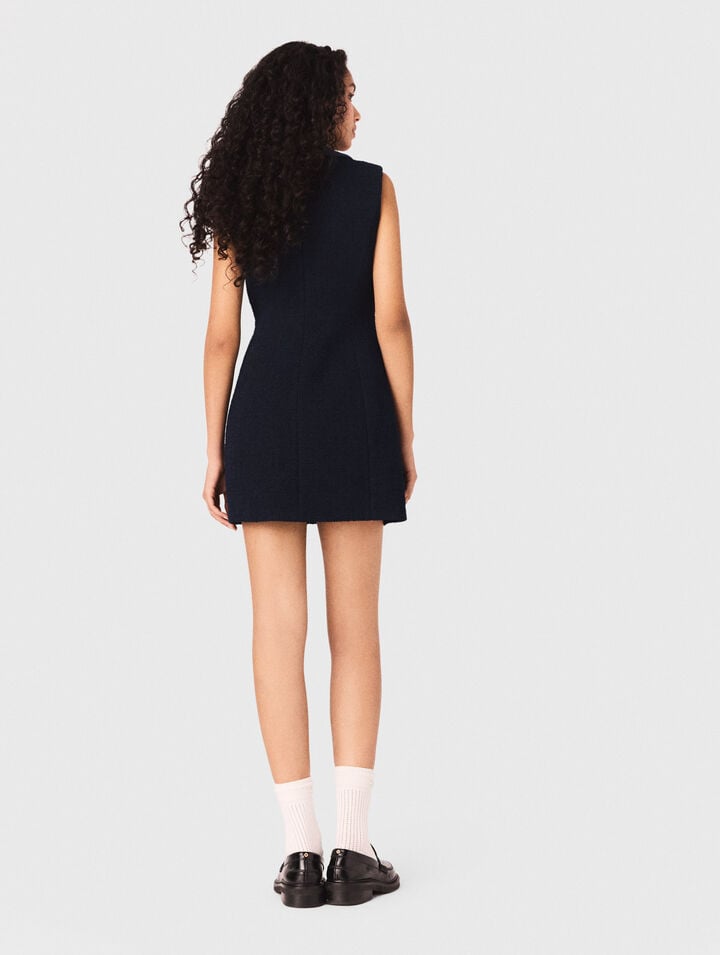 Abito in tweed e dettagli in denim