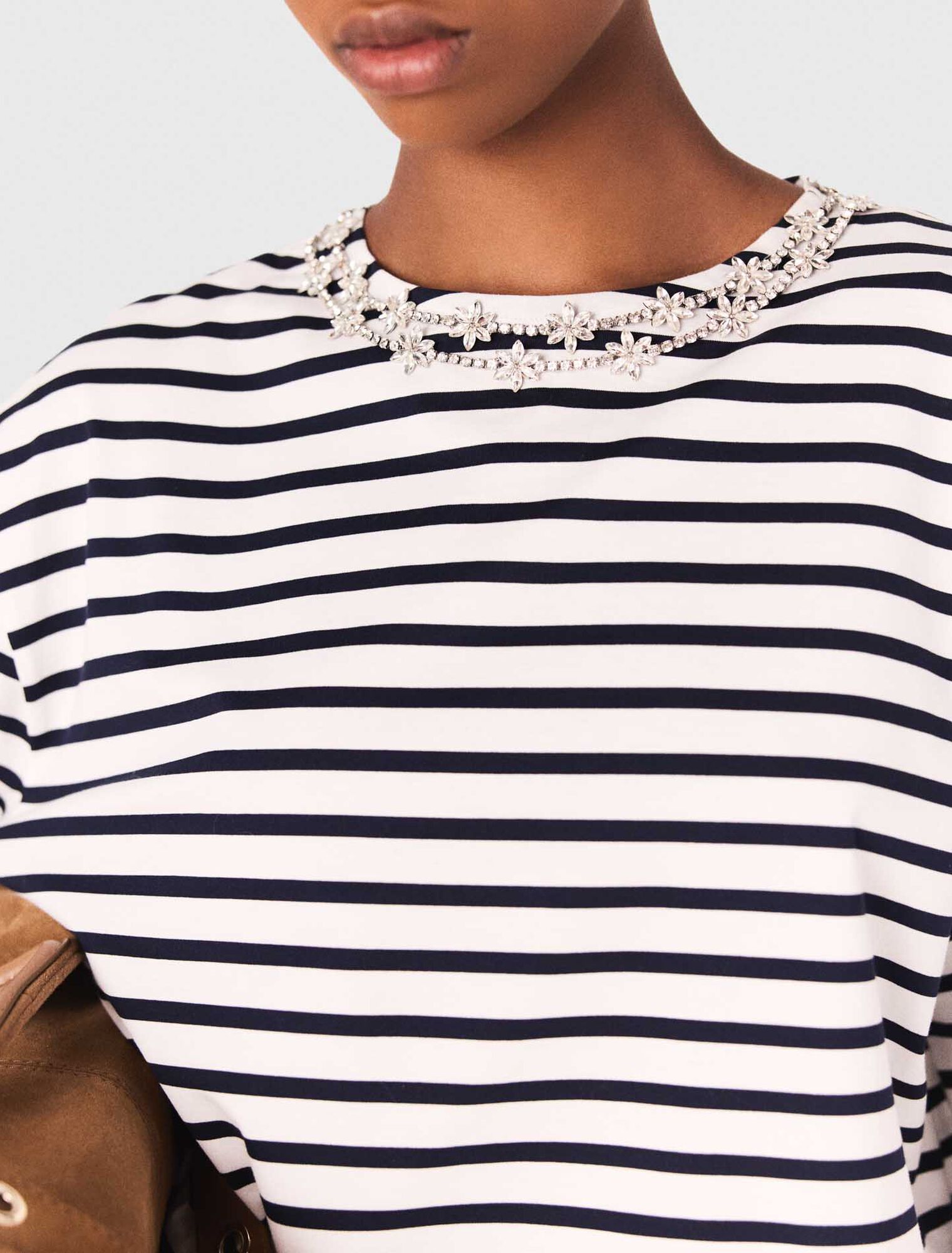 T-shirt a maniche lunghe a righe