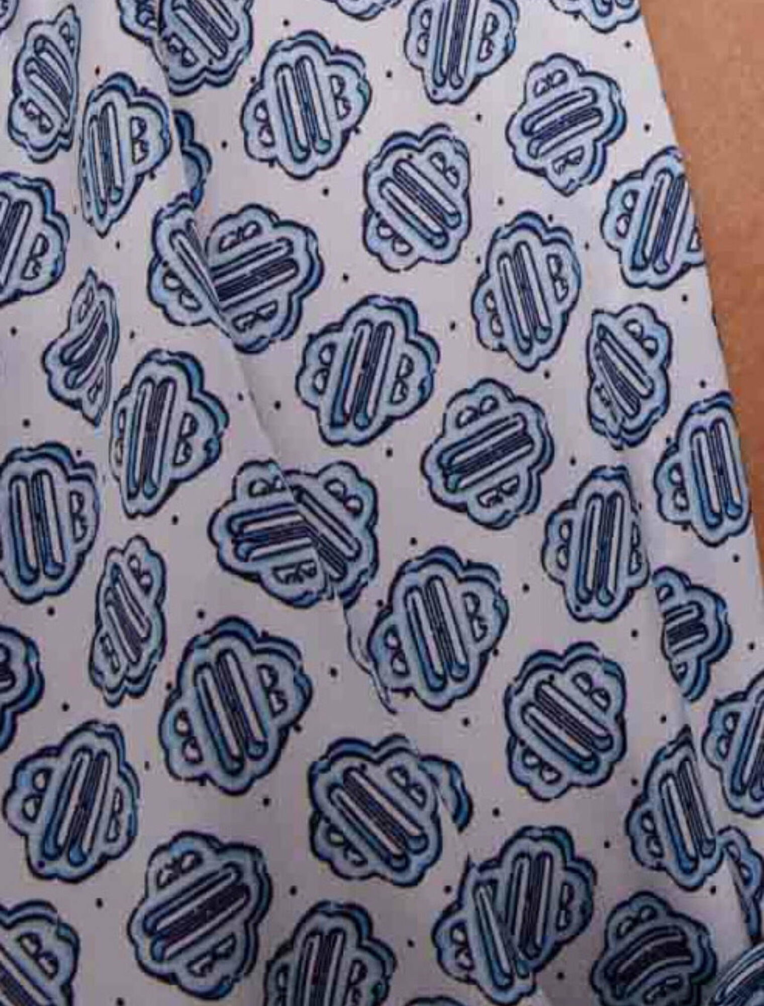 Abito lungo asimmetrico satinato