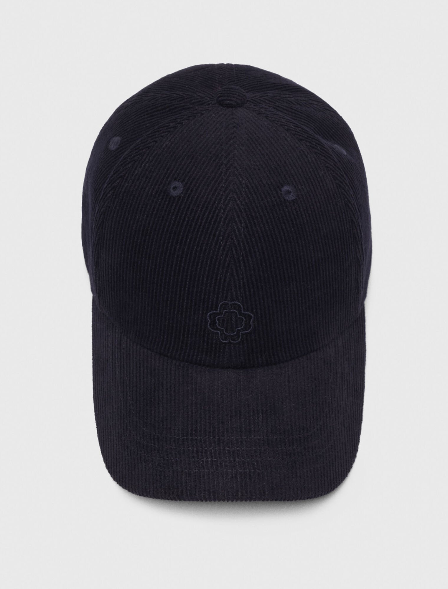 Cappello in velluto a coste