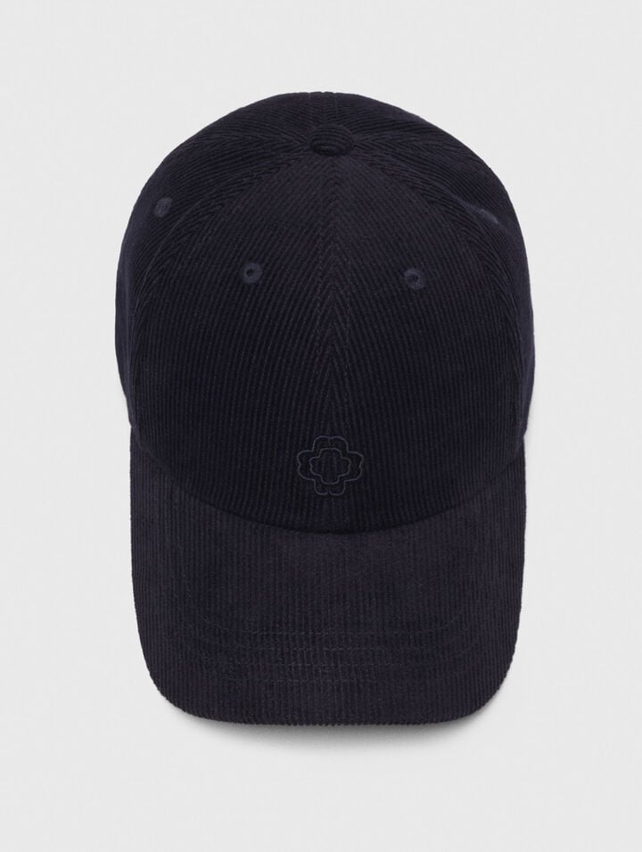 Cappello in velluto a coste