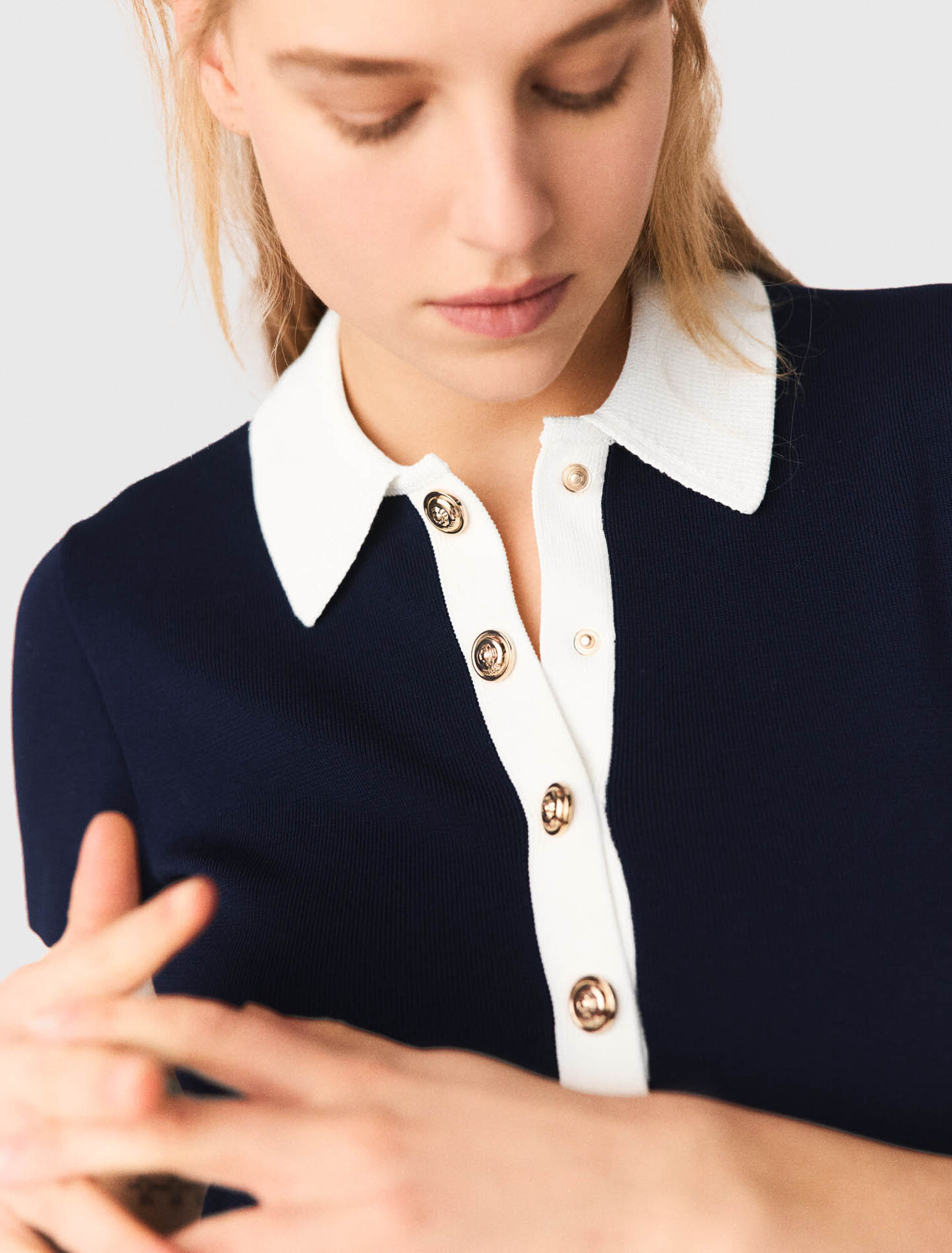 Abito polo con finiture a contrasto