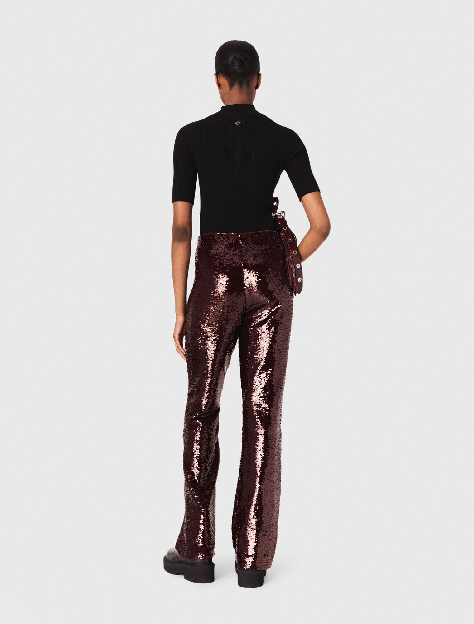 Pantaloni ricamati con paillettes