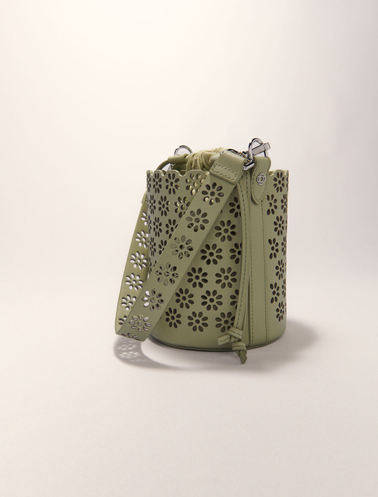 Borsa a secchiello pelle traforata