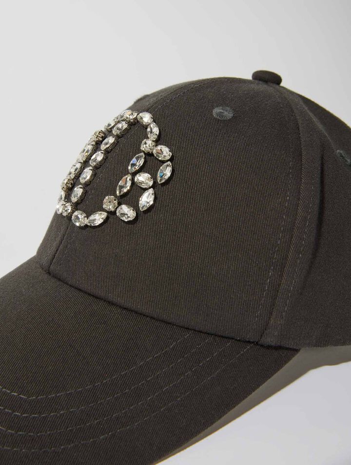 Berretto con strass trifoglio