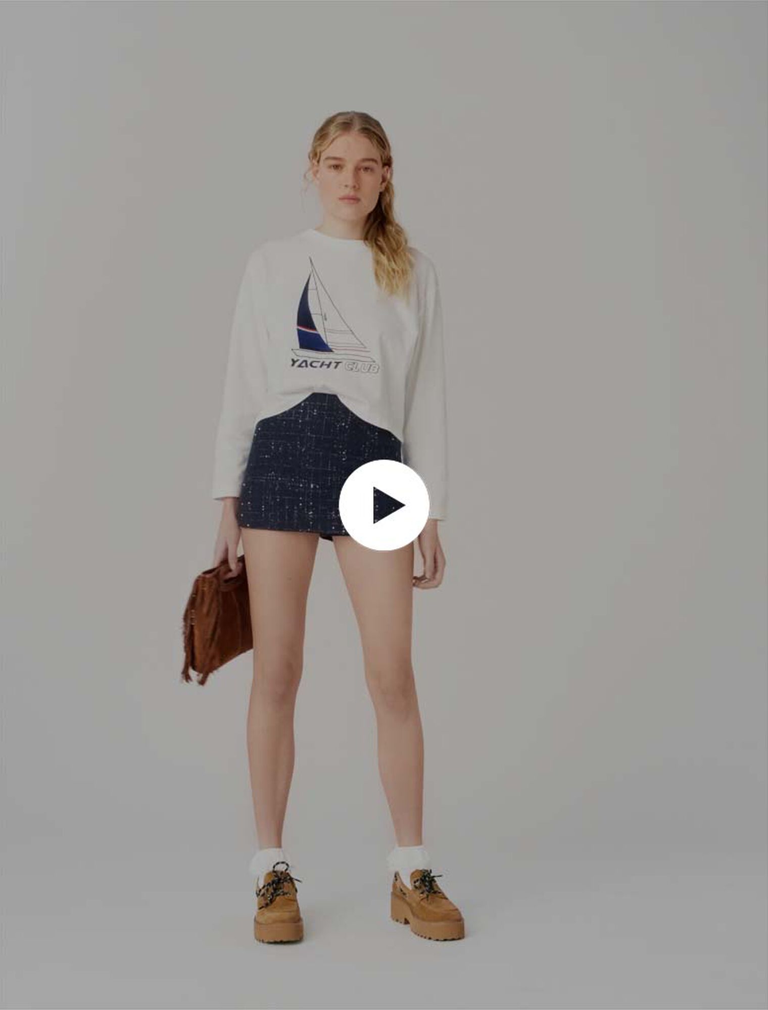 T-shirt con stampa barca