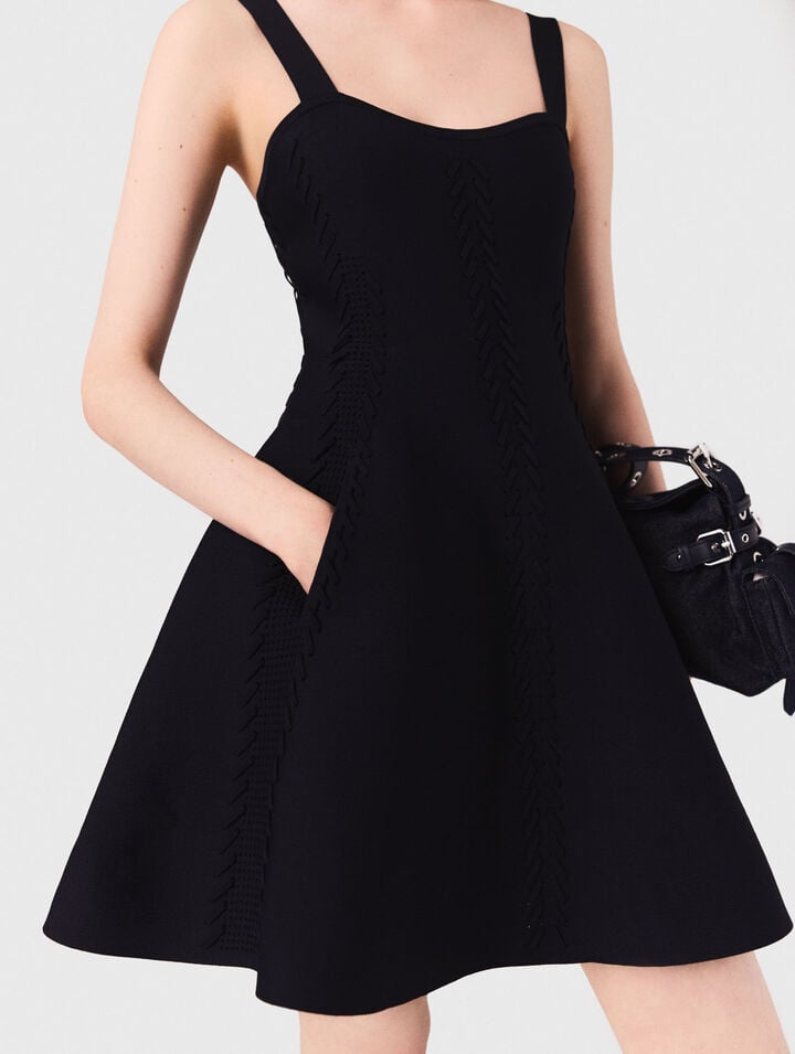 Abito babydoll corto in maglia 