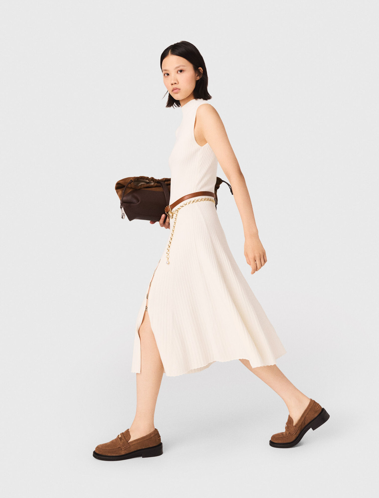 Abito a coste con spacco laterale