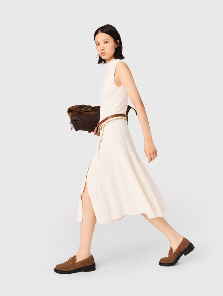 Abito a coste con spacco laterale