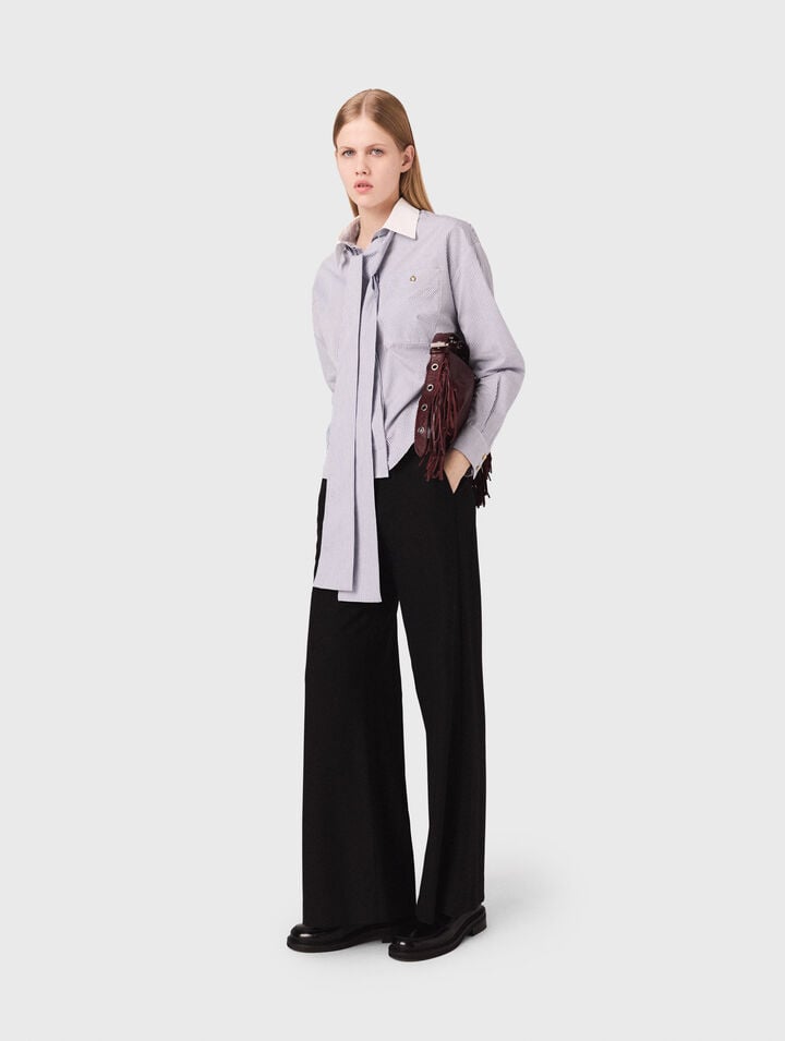 Pantaloni flare