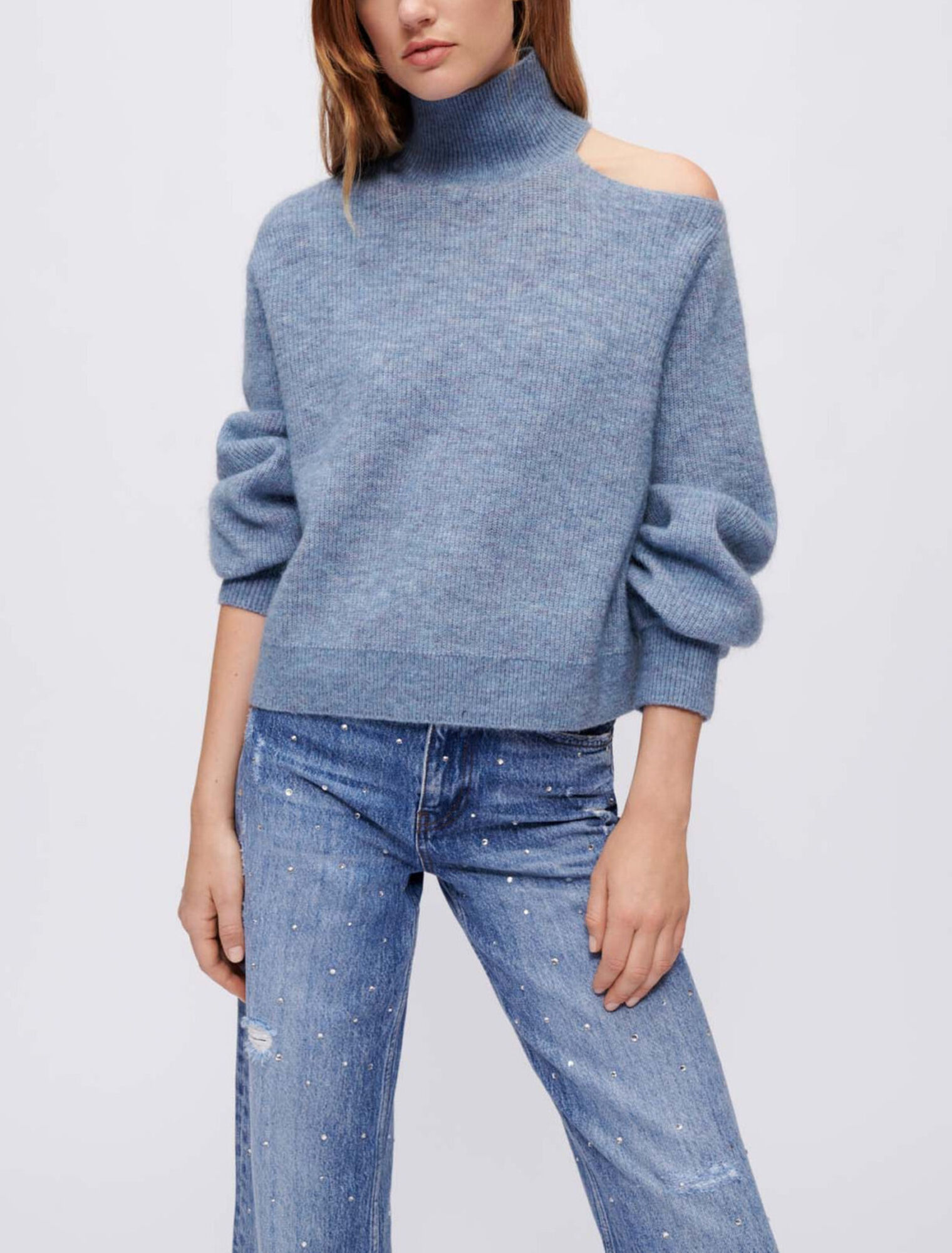 Maglia a collo alto con spalla scoperta