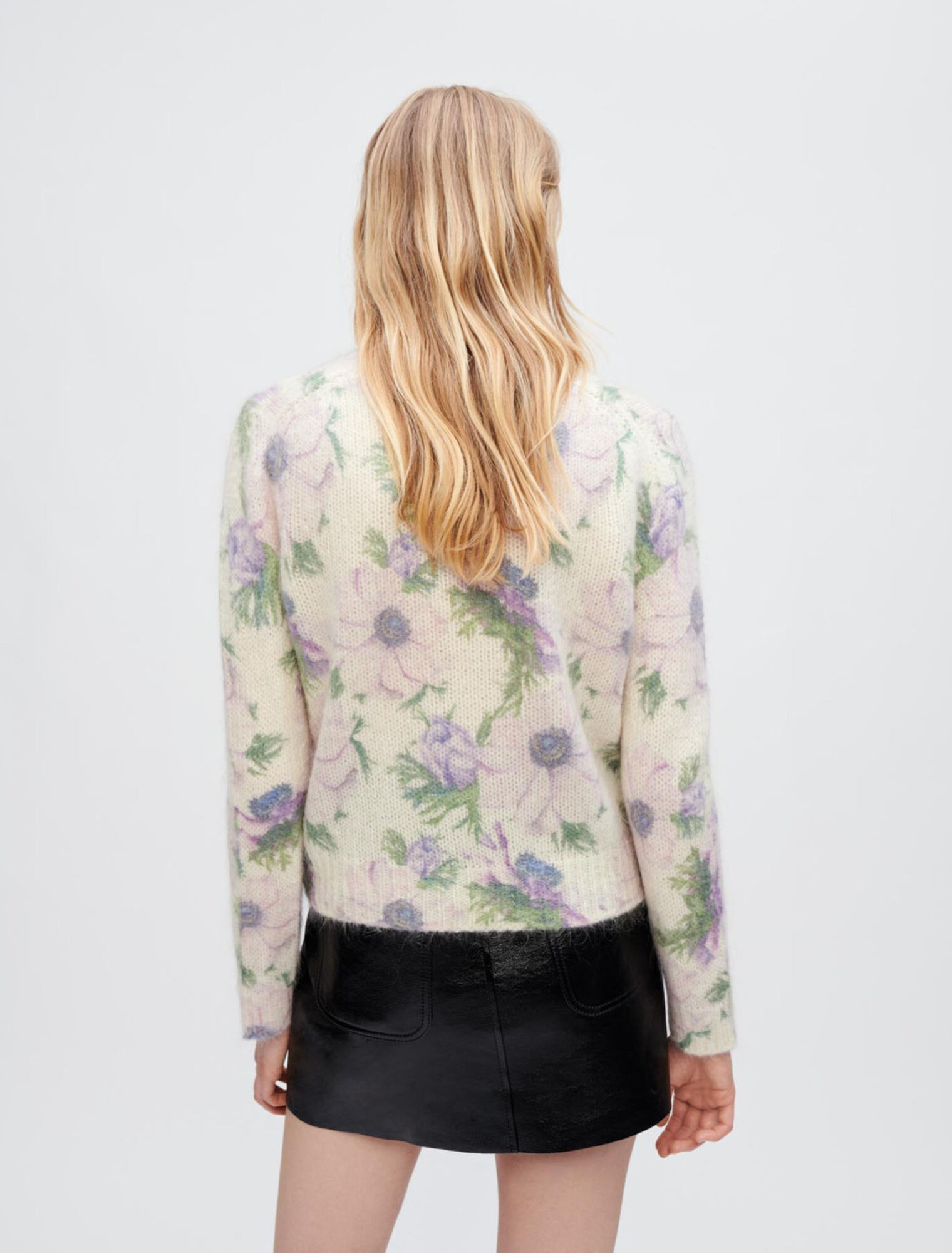 Maglia in jacquard vaporoso a fiori