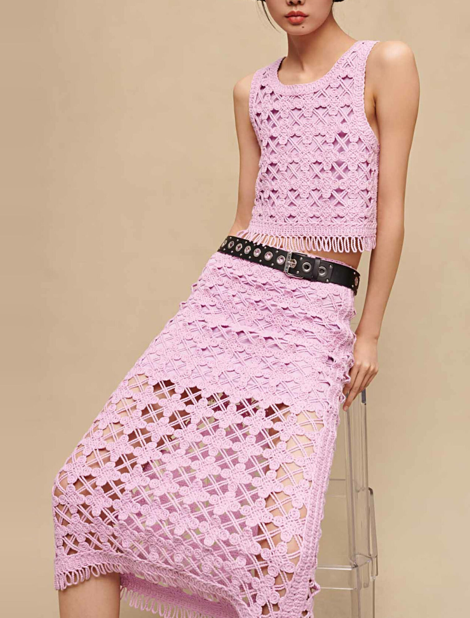 Crop top all'uncinetto