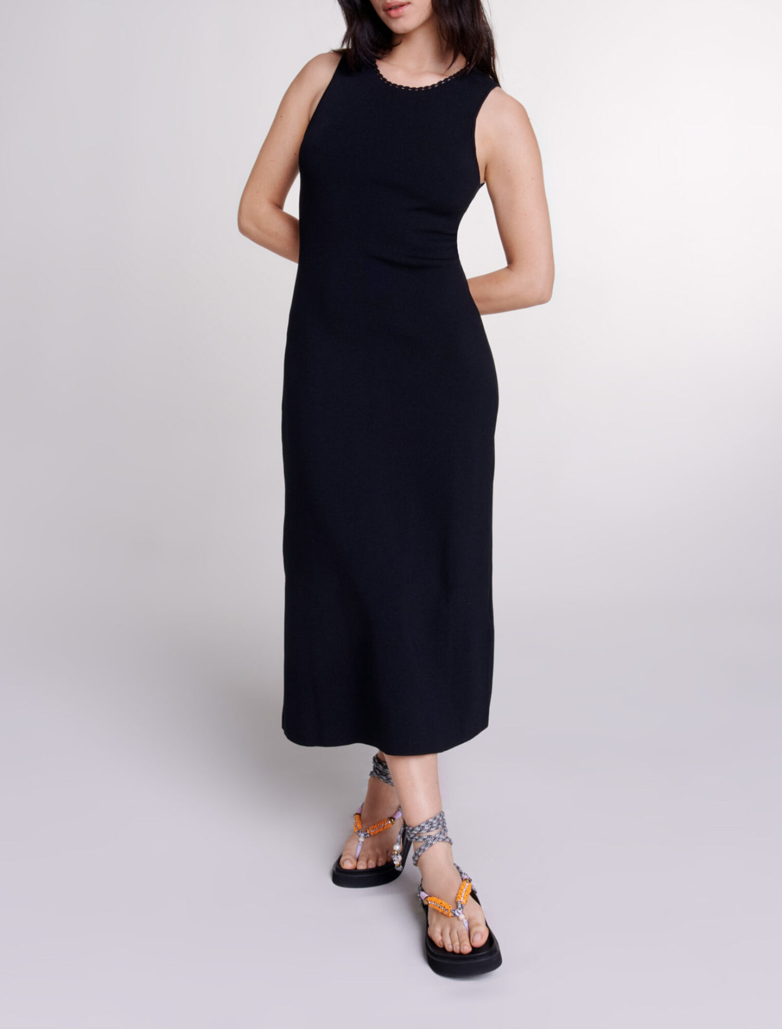 Abito lungo in maglia con cut-out