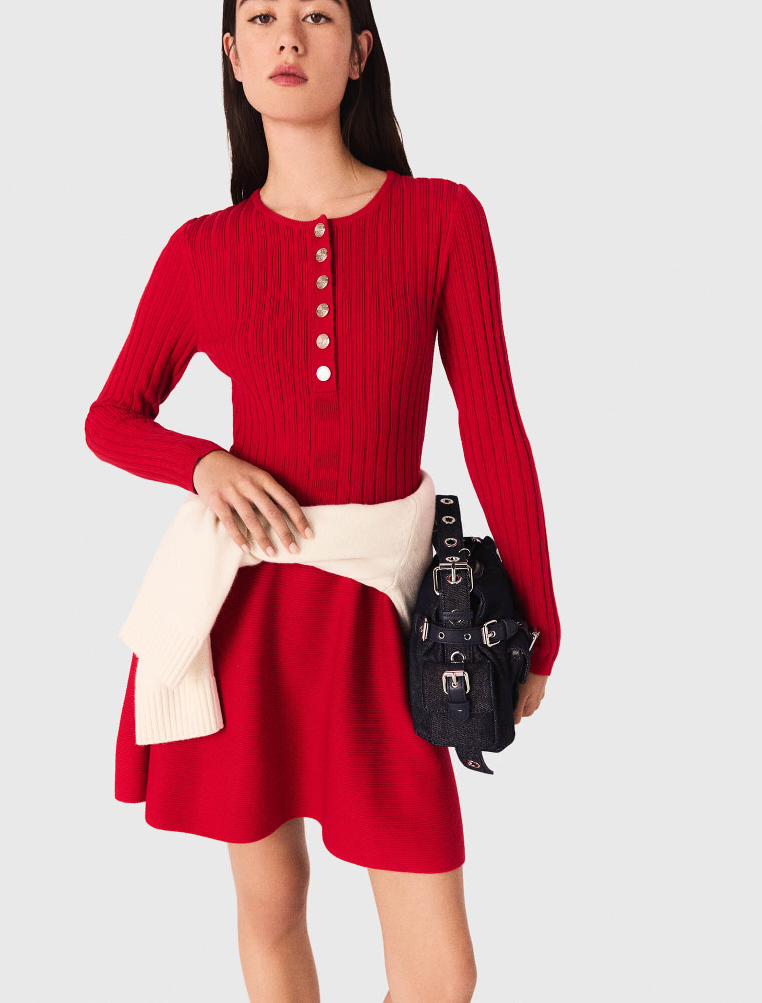 Abito in maglia con gonna svasata