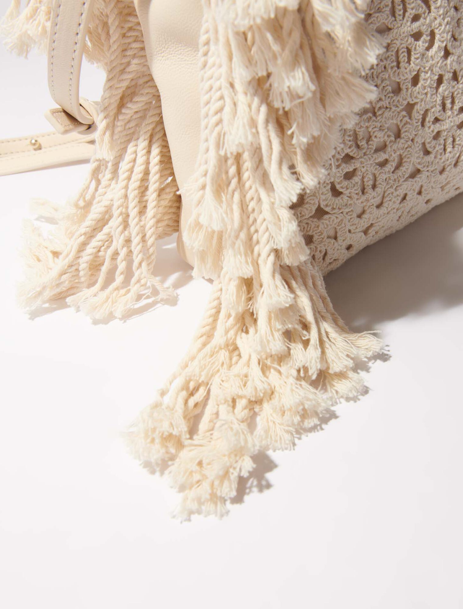 Borsa M ricamata con effetto pizzo