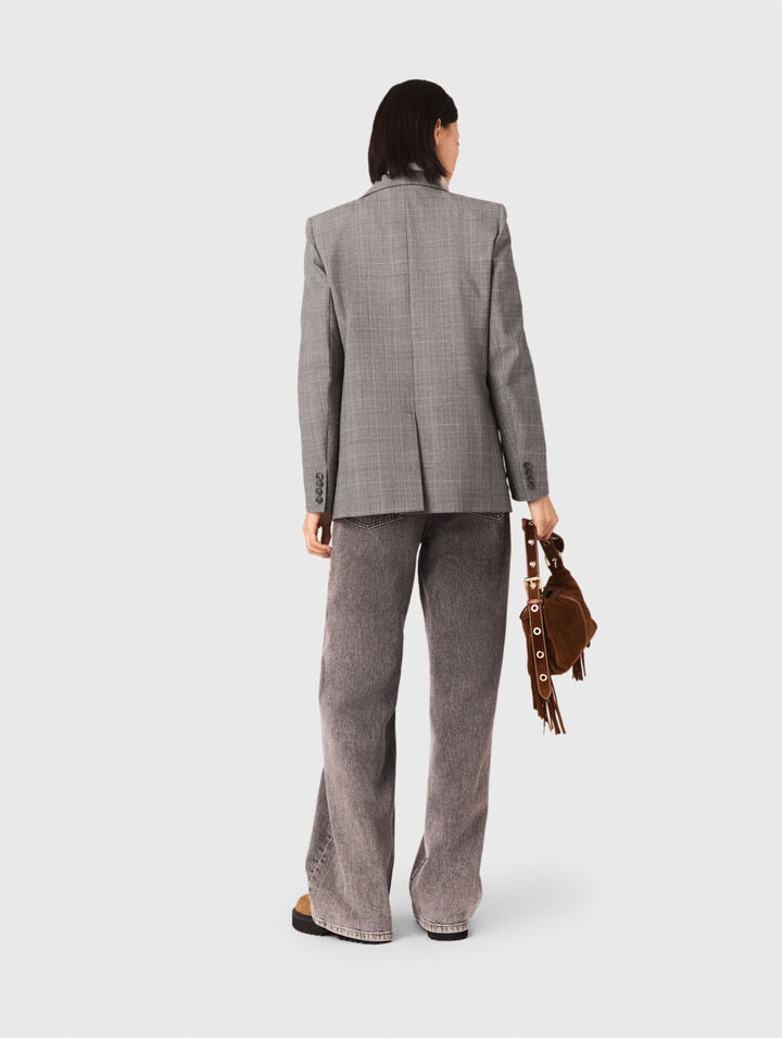 Jeans larghi e cintura a maglie