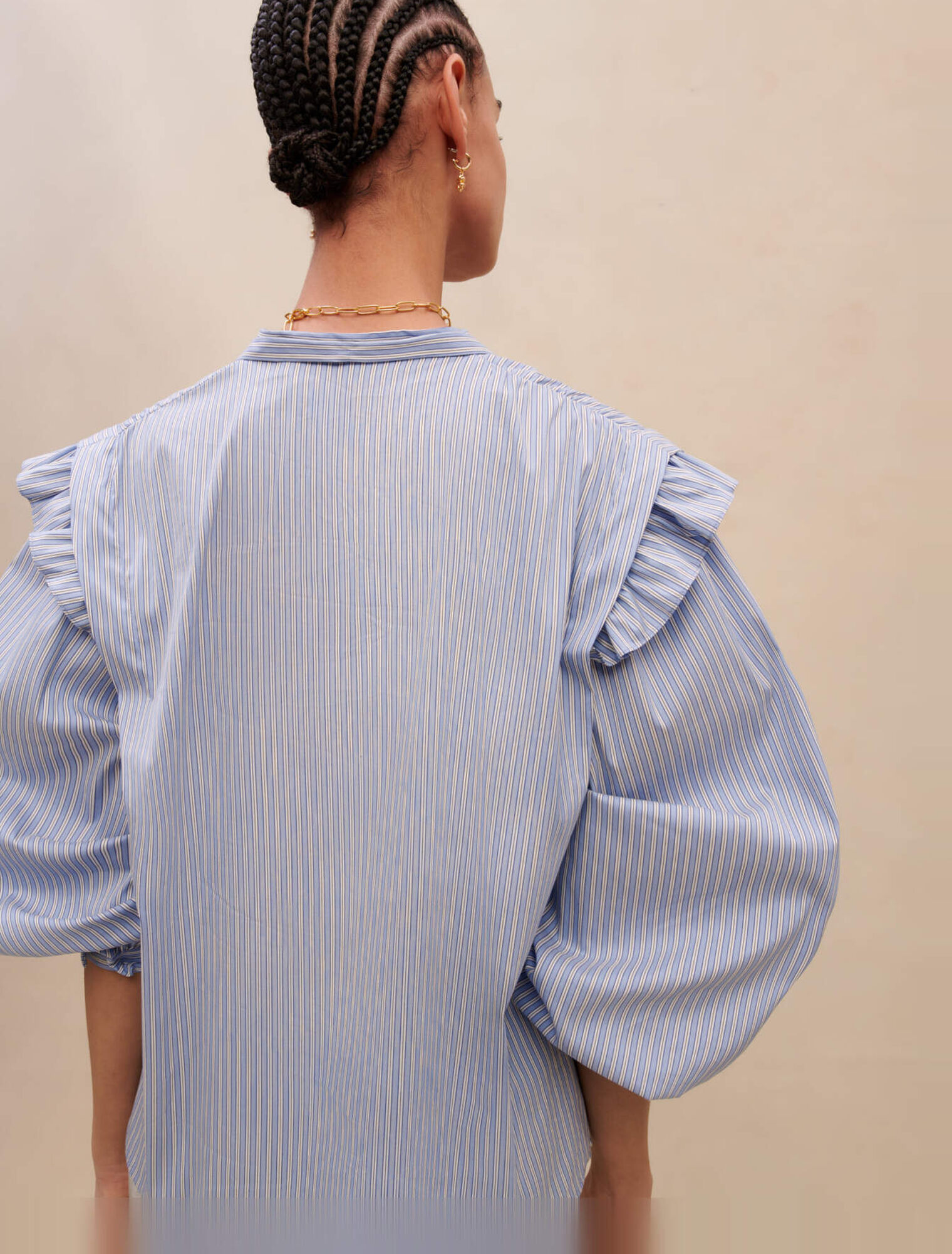 Camicetta blu a righe