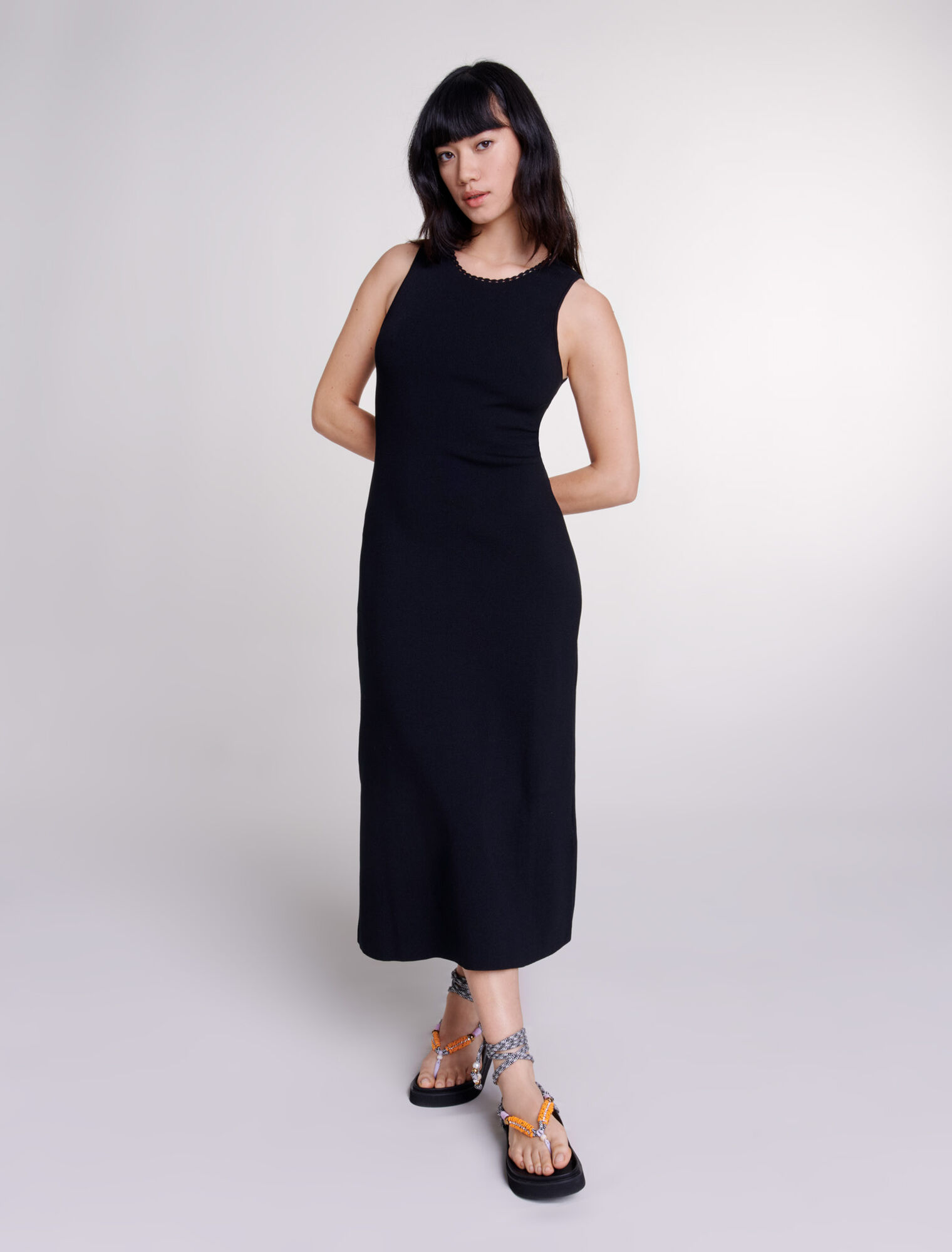 Abito lungo in maglia con cut-out