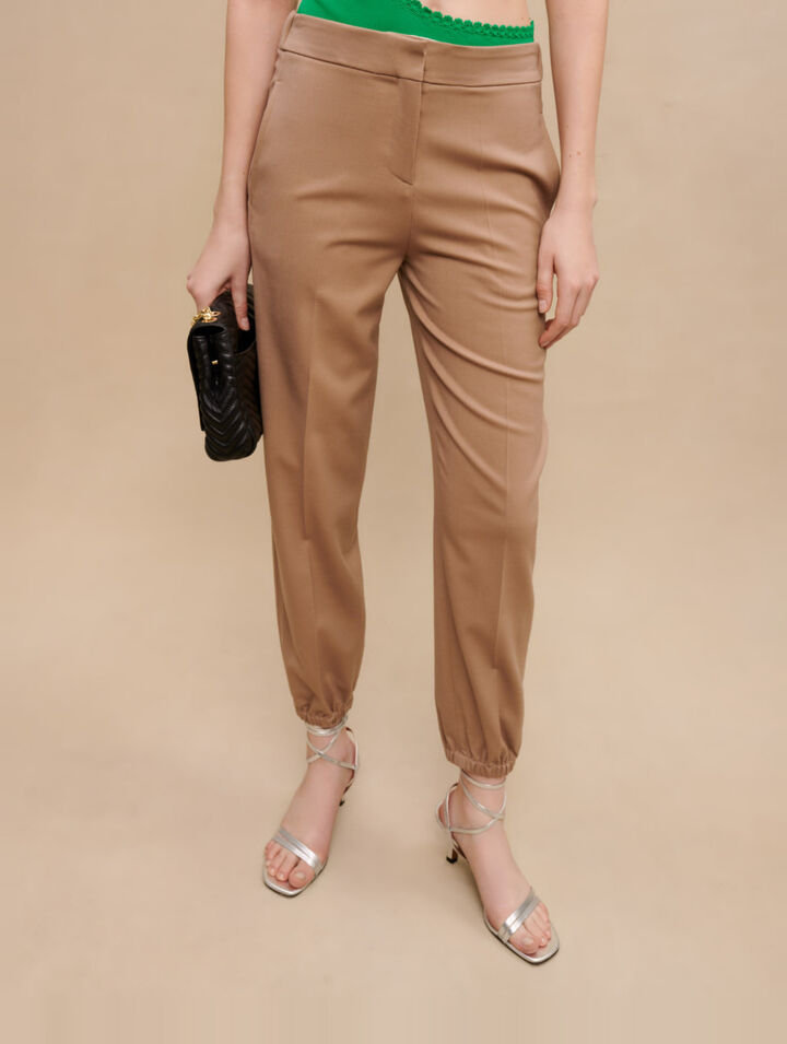 Pantaloni stretti alla caviglia