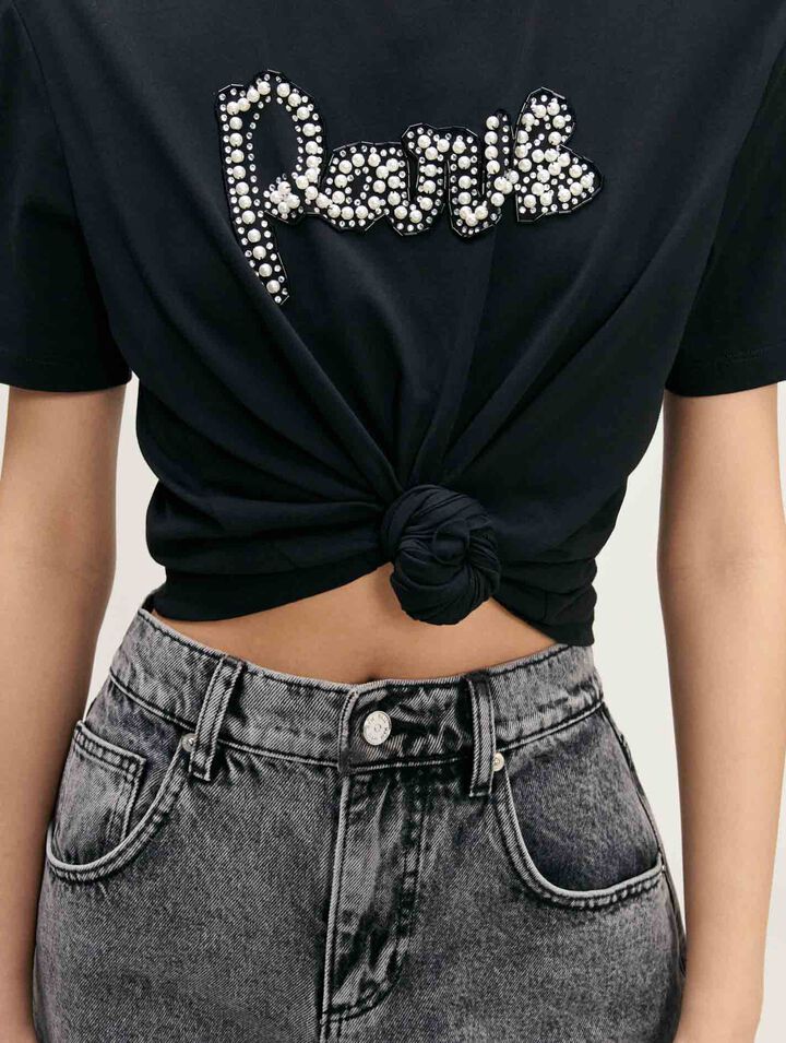 T-shirt con ricamo
