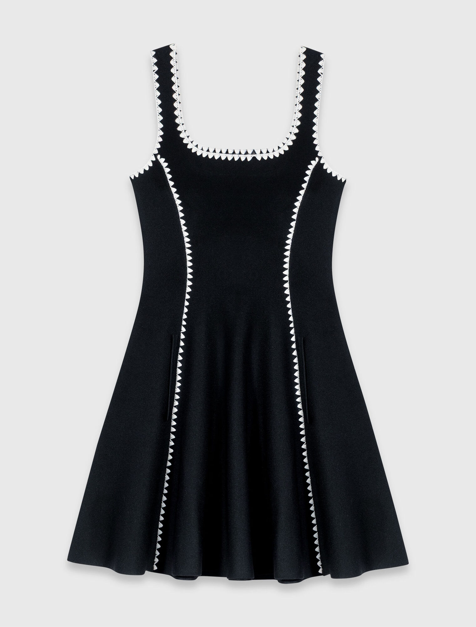 Abito corto con impunture