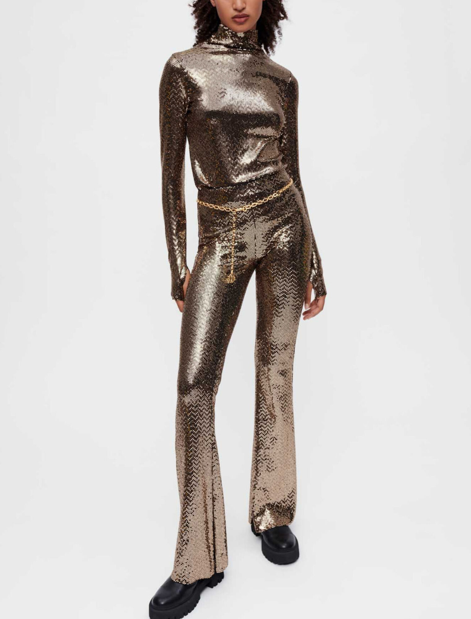 Pantaloni stretch e flare in paillettes