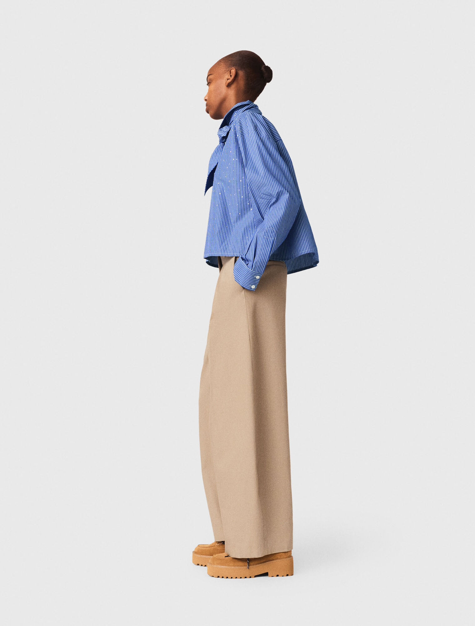 Camicia con fazzoletto rimovibile