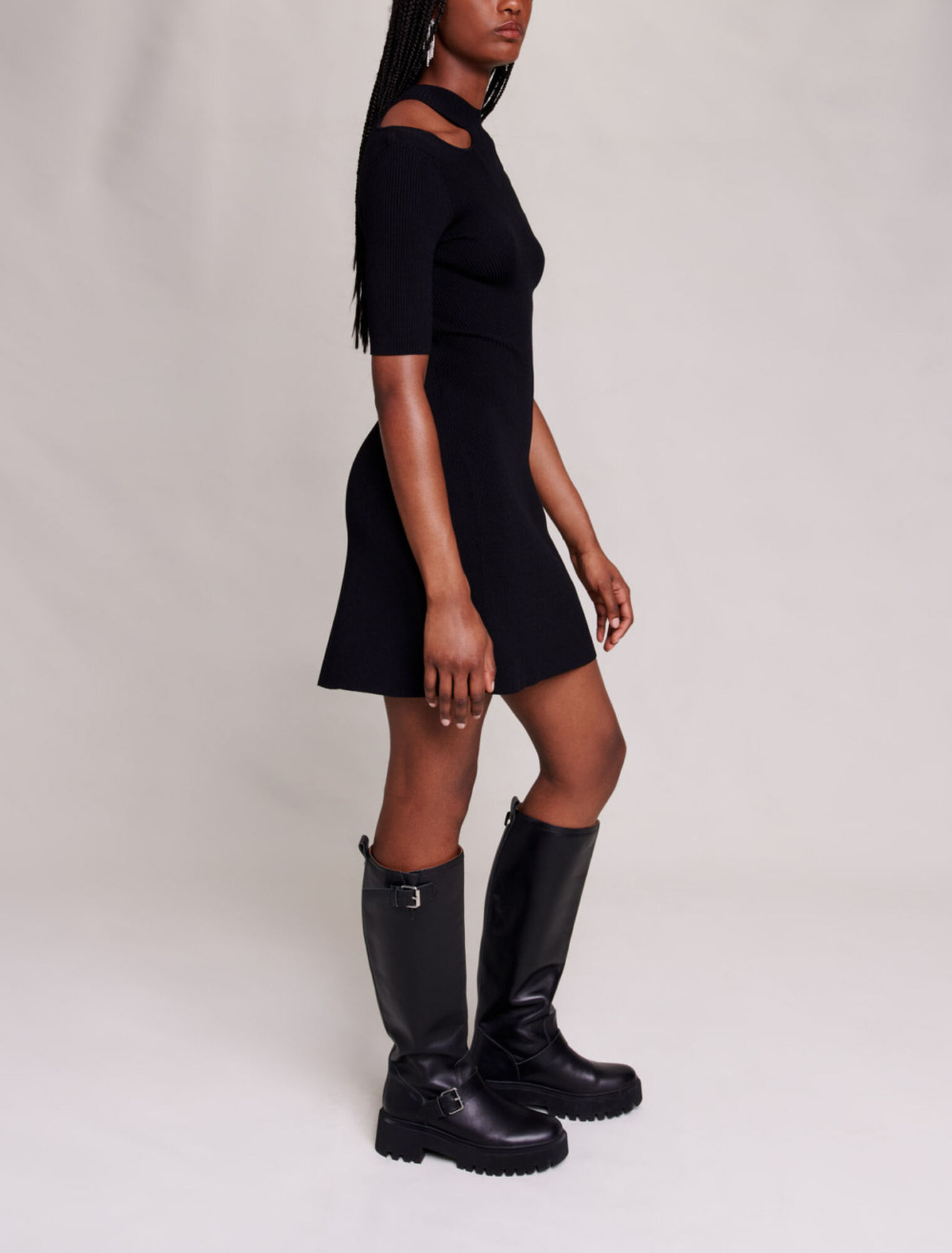 Abito corto traforato