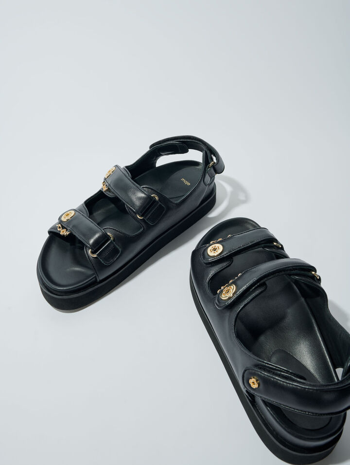 Sandali in pelle con suola piatta