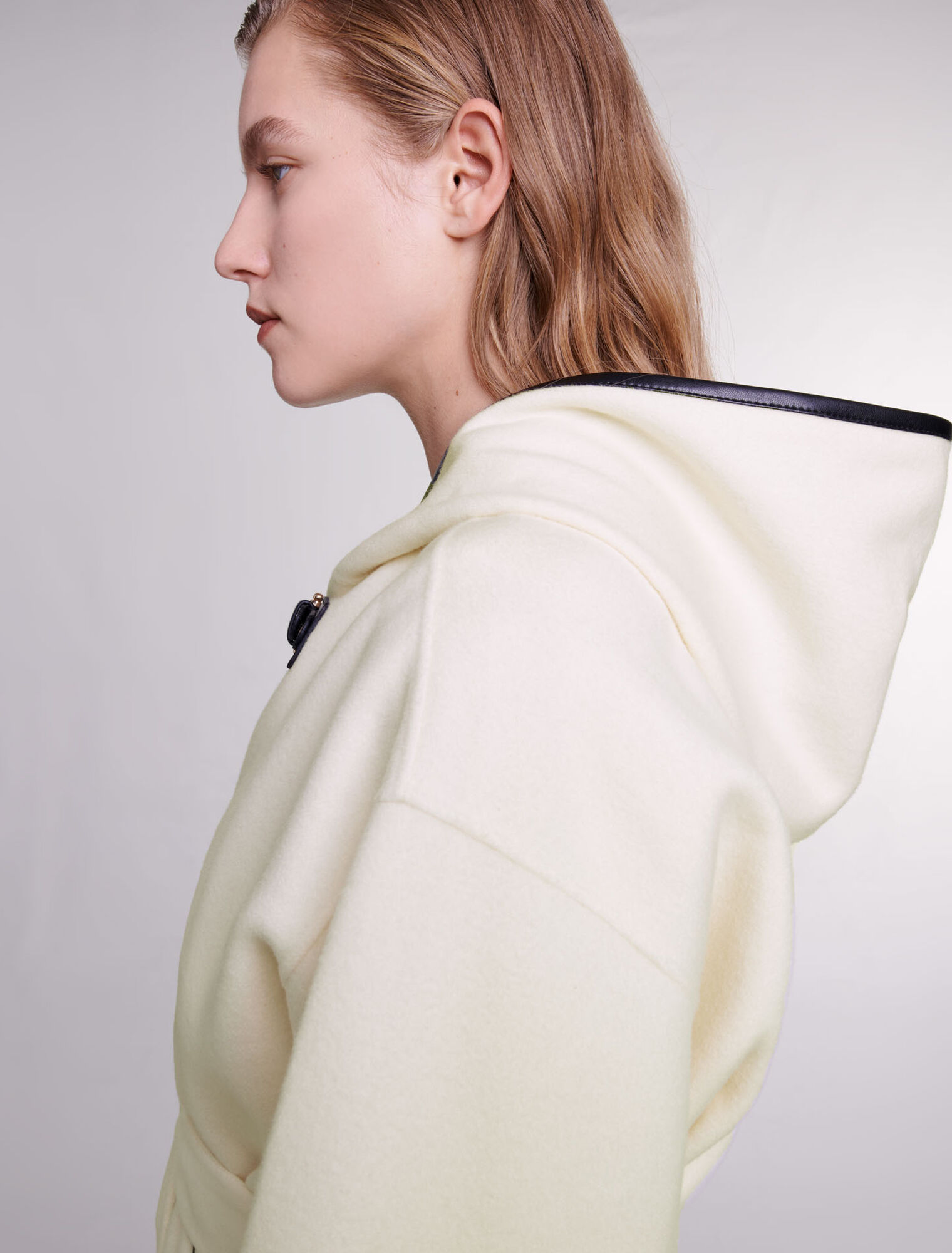 Cappotto in lana in stile mantella