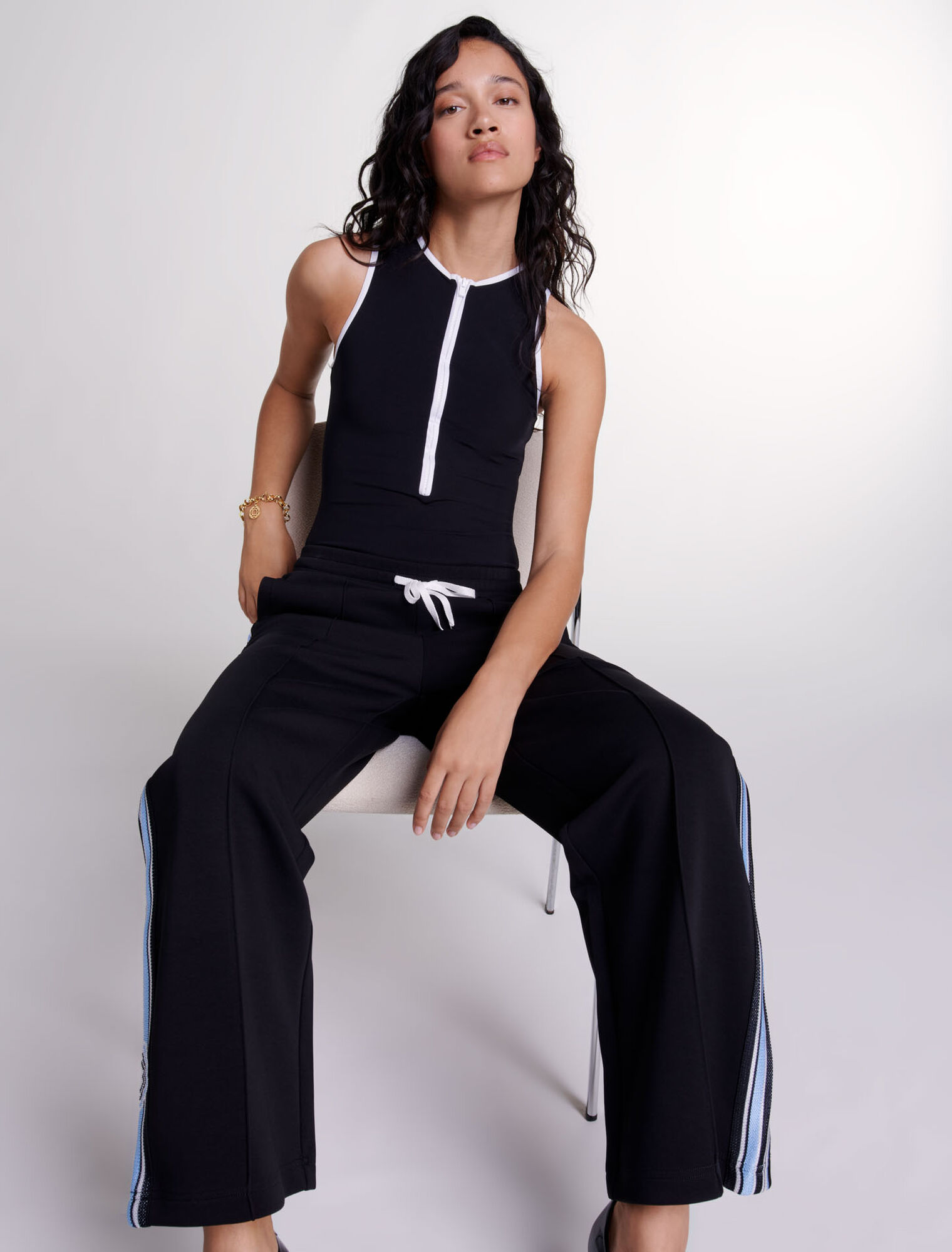 Pantaloni jogging larghi con bande