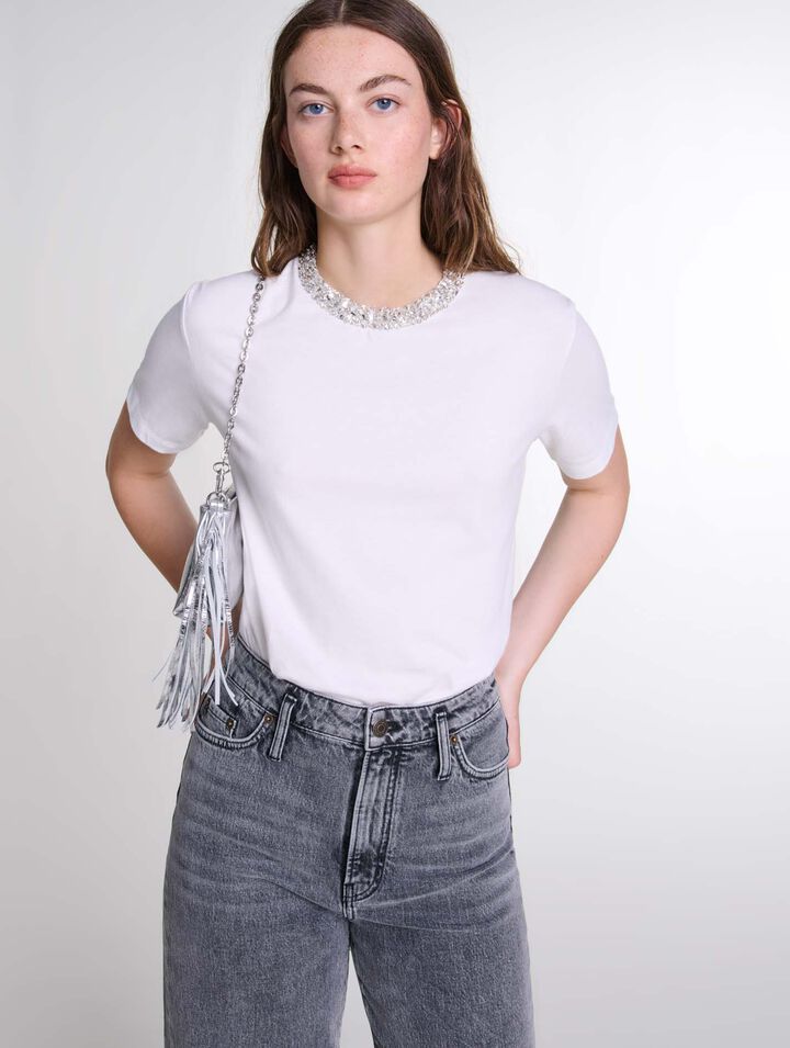 T-shirt con scollo gioiello