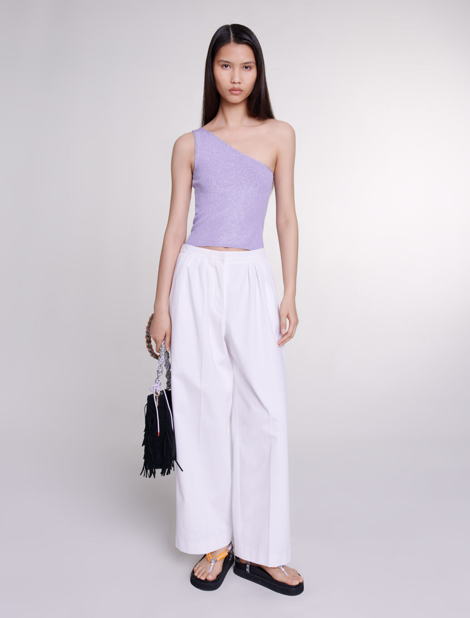 Pantaloni larghi