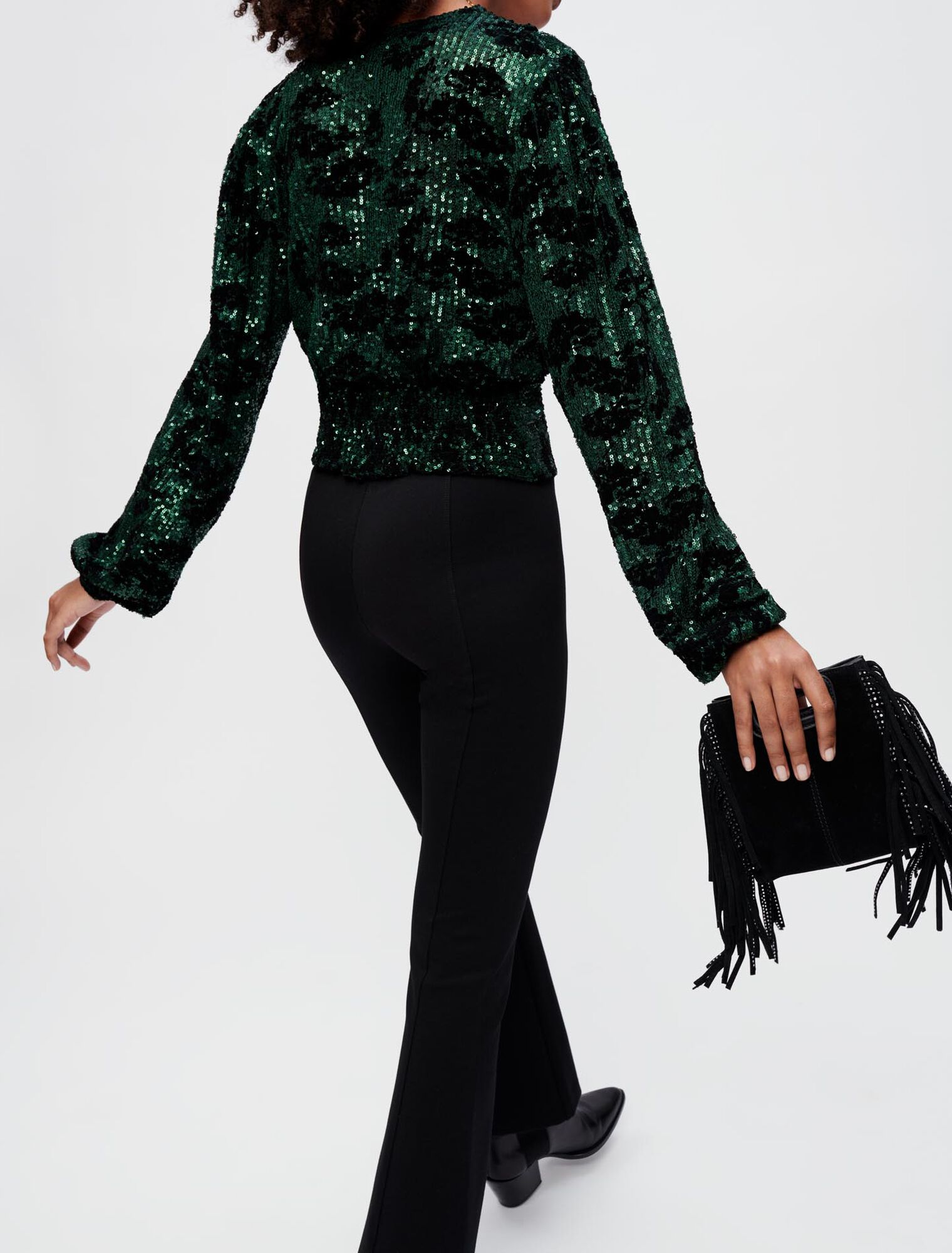 Top interamente ricamato con paillettes