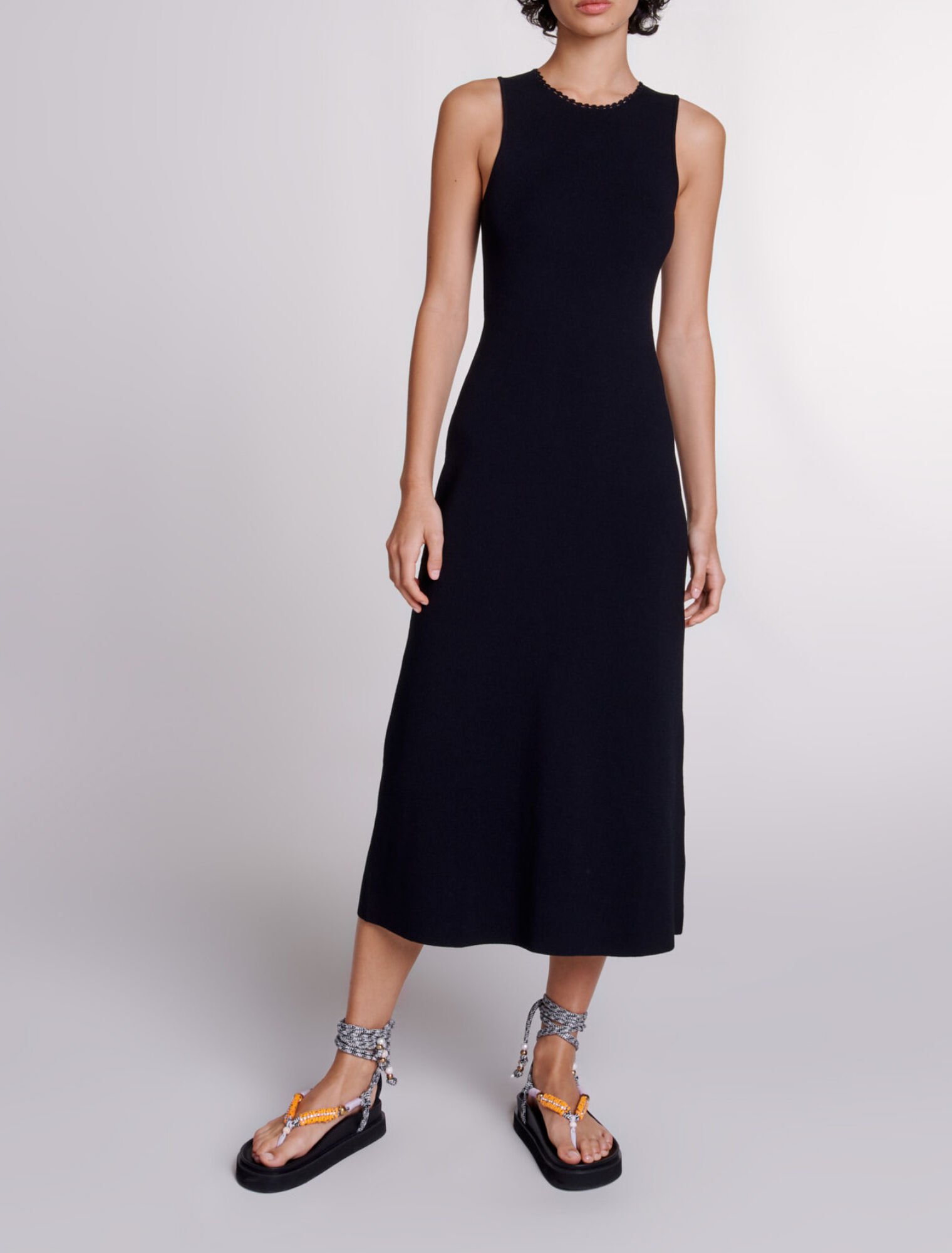 Abito lungo in maglia con cut-out