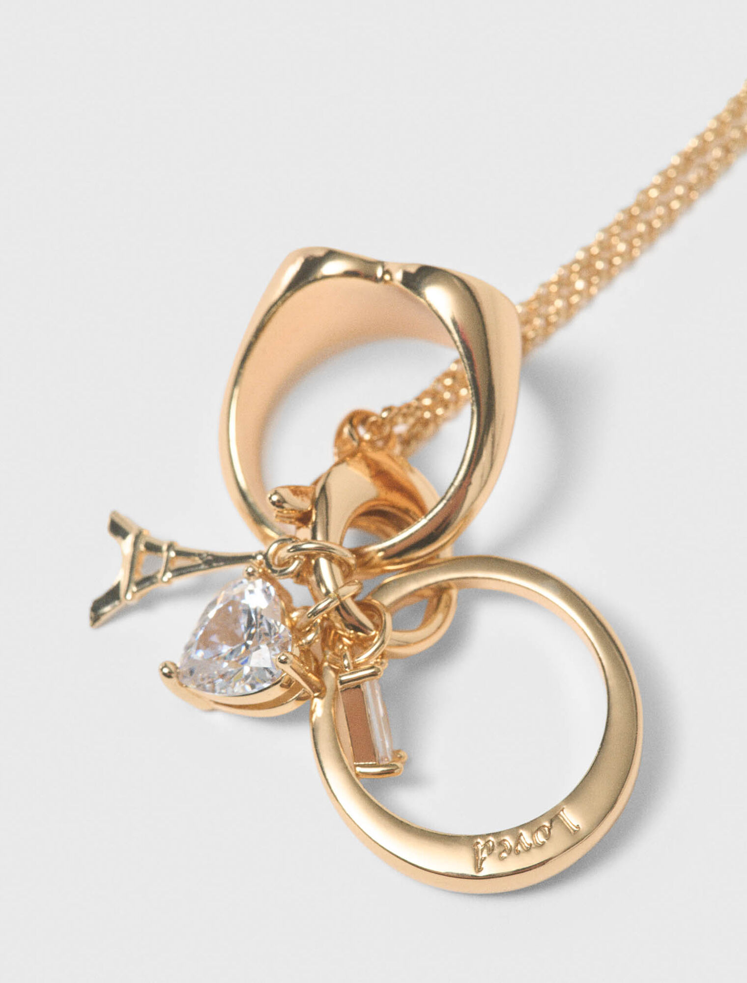 Collana dorata con anelli