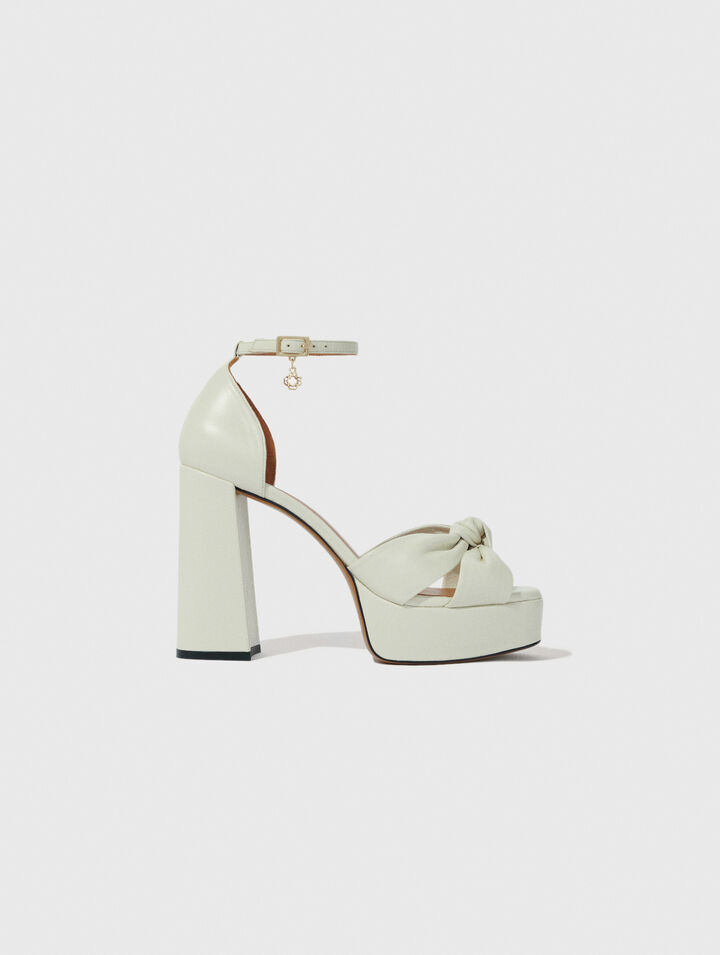 Sandali in pelle con zeppa